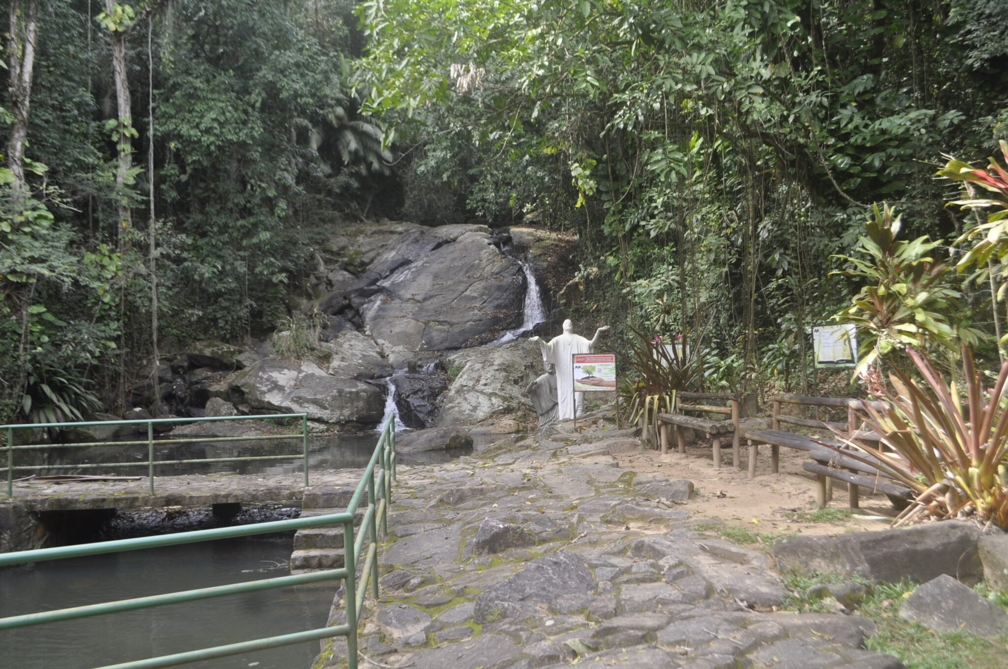 Parque Terra Santa – Cachoeiras de Macacu(RJ) – Fé na Viagem
